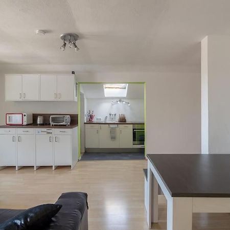 Lovely Spacious 3Room Loft Under Roof-100M2-Touristarea Rauth Exteriér fotografie